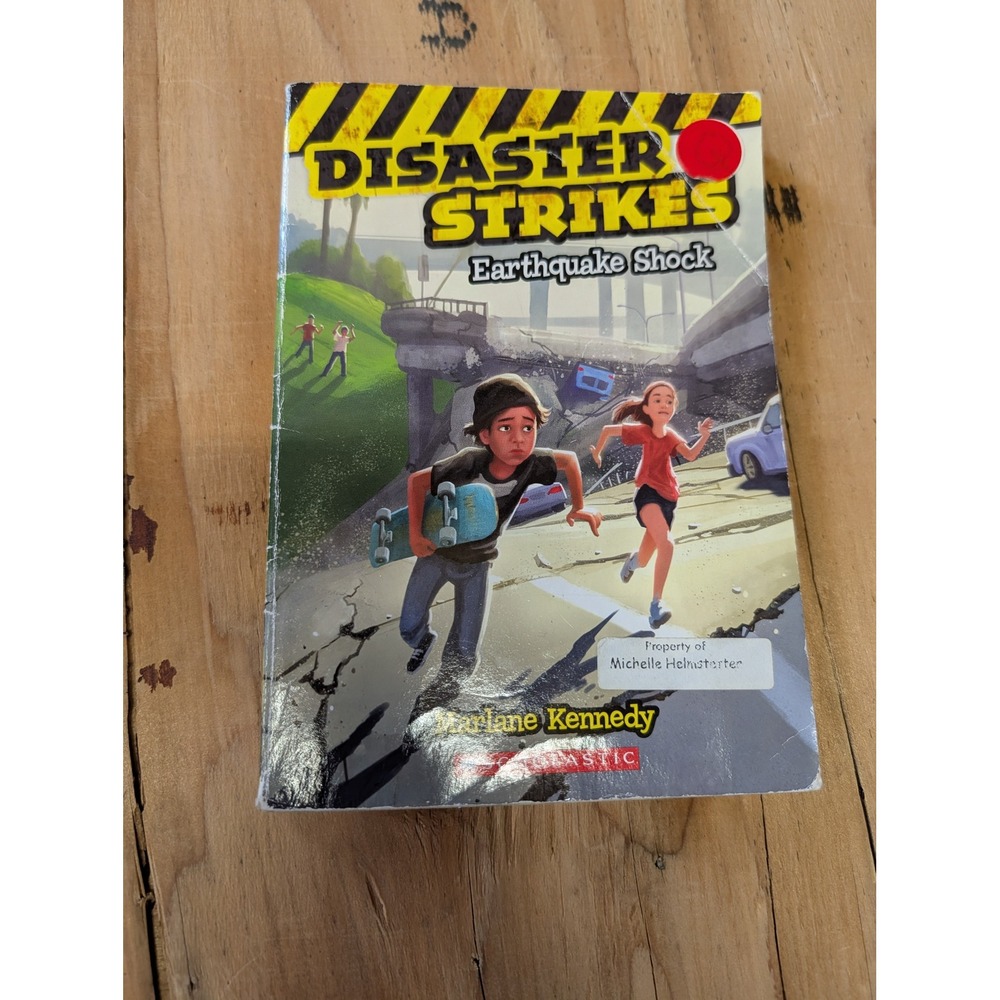 Scholastic Disaster Strikes Book Set Kids Grade 4 Multicolor Fair 4-Pack Bundle